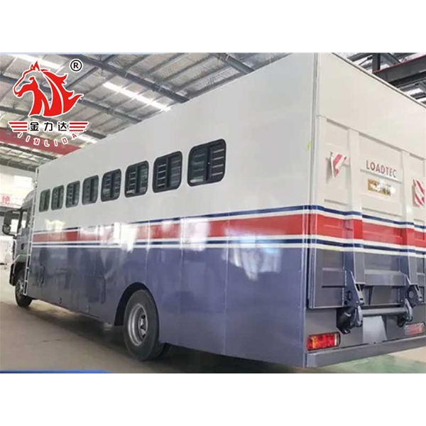 阿里自行式运马车